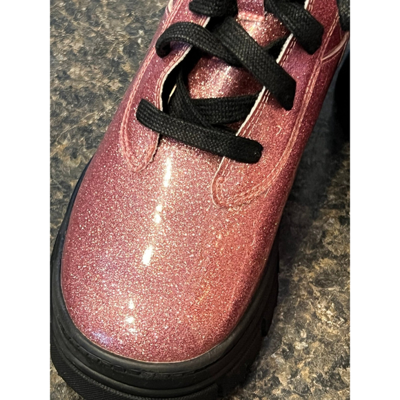 UGG - KIDS ASHTON LACE UP GLITTER ANKLE BOOTS - Picture 9 of 12